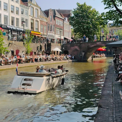 Boat Tour 1 - Oudegracht & Singel - Champagne Pour Tout